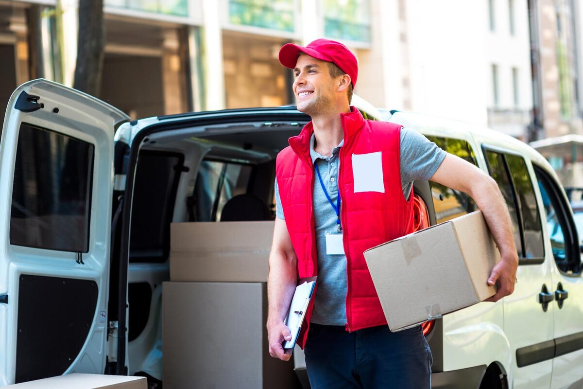 Службы доставки не справляются с наплывом заказов