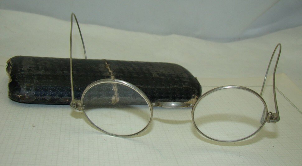 Очки начала XIX  века