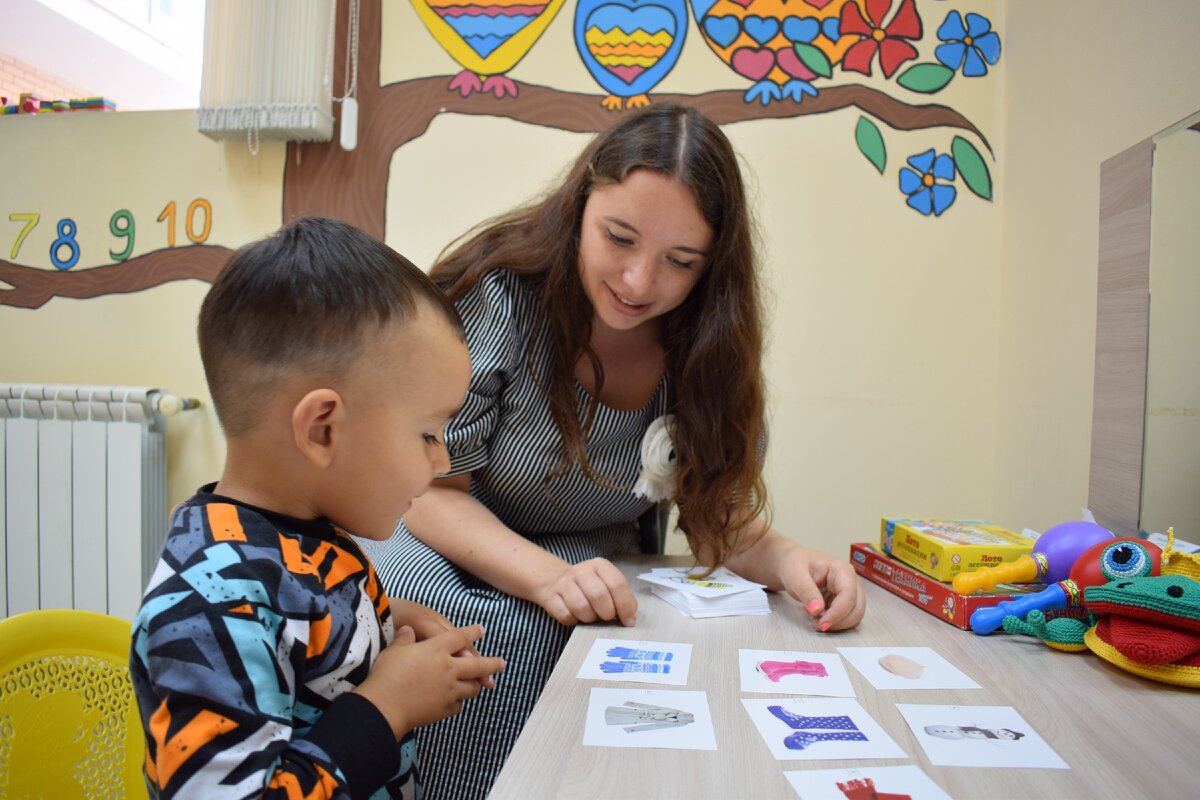 занятие с логопедом в Центре "Логослов", г. Казань