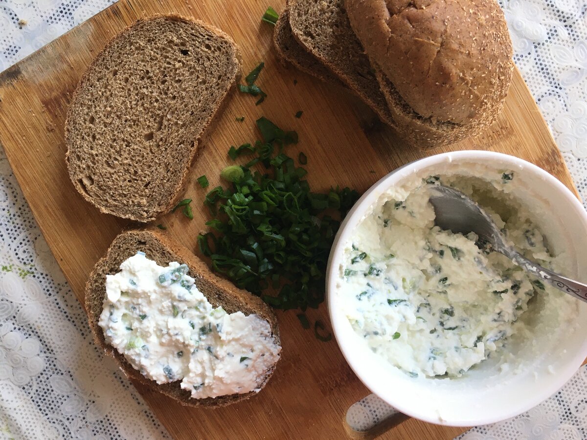 Взяла половину пачки творога, получилось довольно много!