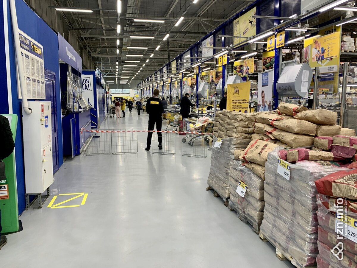 работающие магазины рязани. магазин московская ярмарка. удачный выбор рязань. замок 62 рязань. работающие магазины рязани.