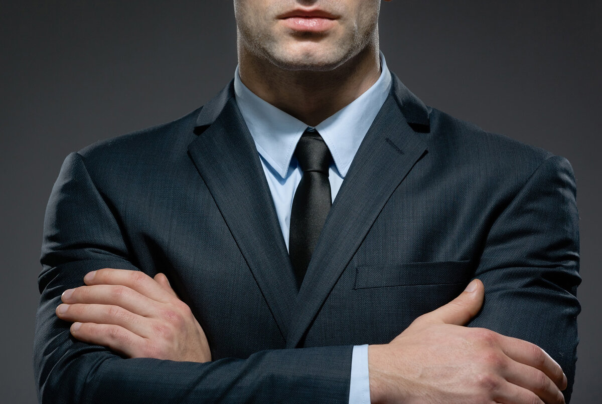 Никогда не принимай решение исходя из мнения женщины.