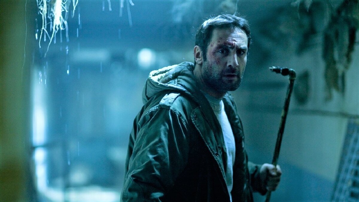 Кадр из свободных источников "Три часа на побег" (2010)