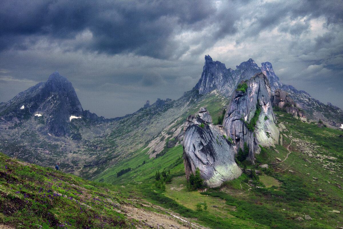 Ергаки водопад Драконий