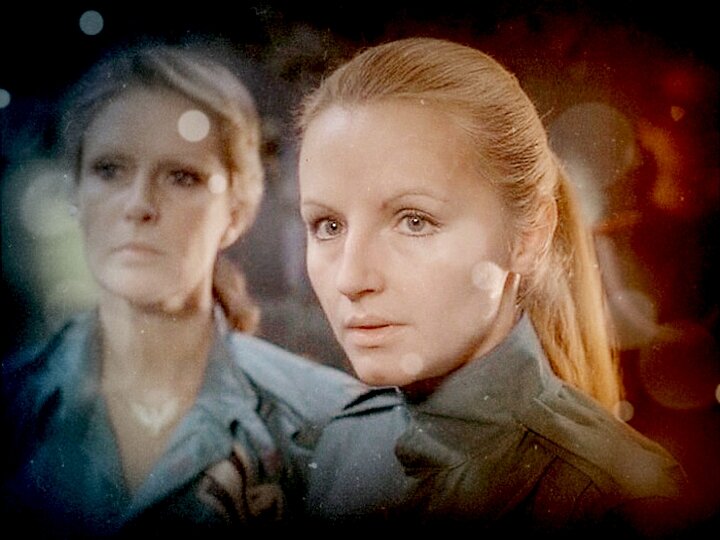 В 1980-х фантастическая комедия польского режиссёра Юлиуша Махульского произвела фурор в Советском Союзе. Успеху картины даже не помешала усердная работа цензоров, сокративших ленту практически на полчаса, а заодно поменявших название фильма.