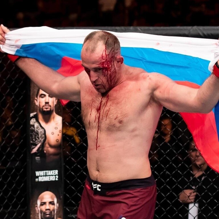 Алексей Олейник после победного боя с Фабрисиу Вердум