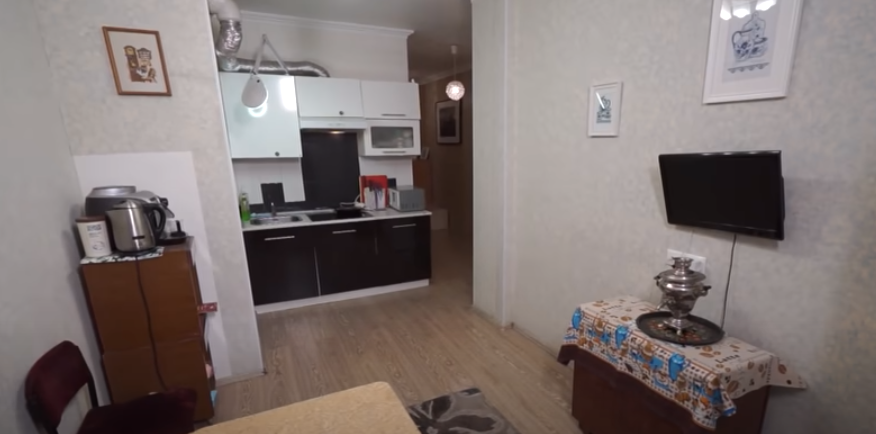 А это вход в кухню