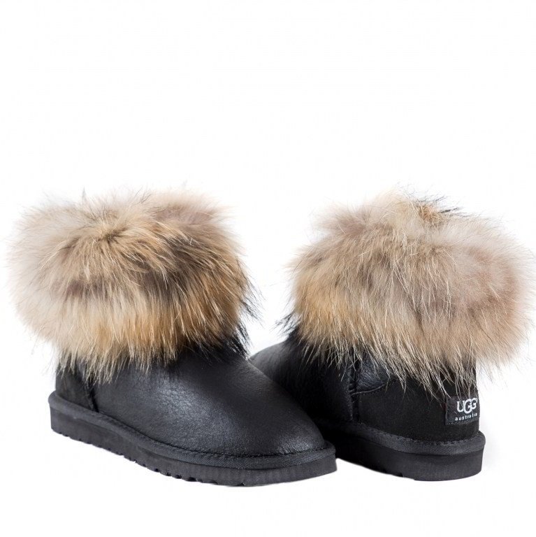 Меховая женская обувь осенне-зимнего сезона.         Источник : yandex.ru/images