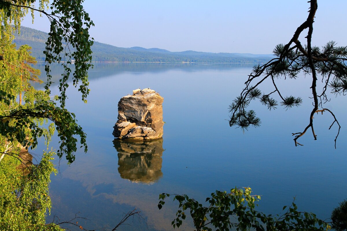 Озеро Иткуль и Шайтан-камень – одно из мест обитания гигантской змеи аждахи
