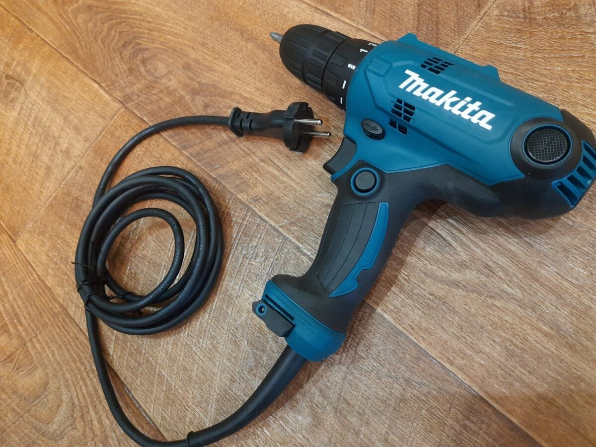 Сетевой дрель-шуруповерт Makita DF0300 отзывы