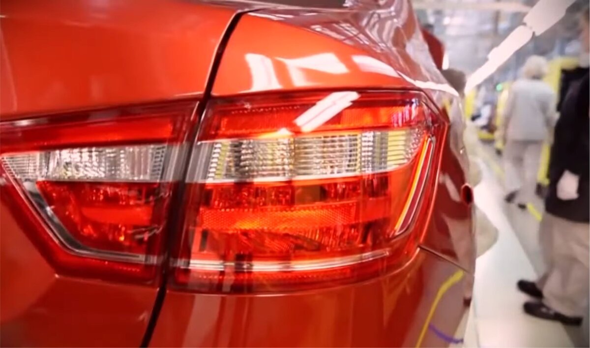 Новый автомобиль с завода 