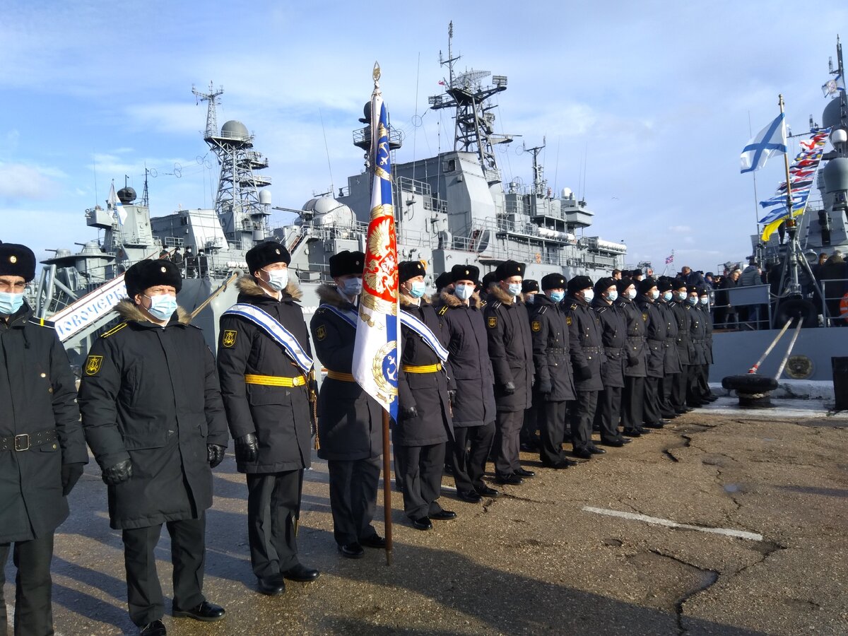 Что произошло с бдк новочеркасск. БДК Новочеркасск экипаж. Командир БДК Новочеркасск. БДК Новочеркасск вооружение. «Новочеркасск» (БДК-46).