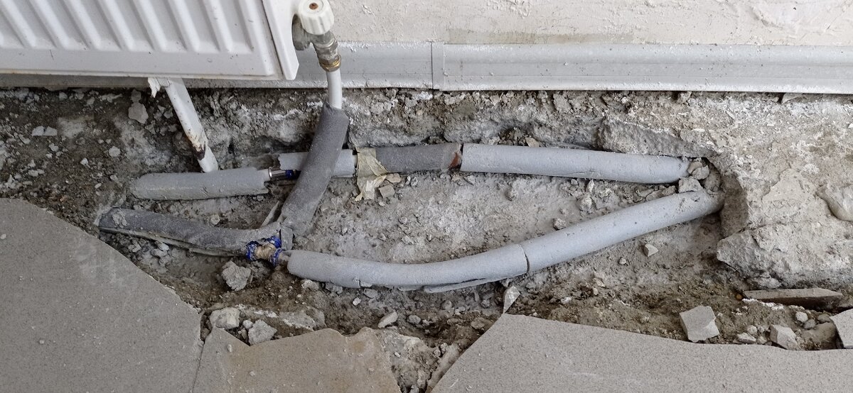 течь в трубе отопления