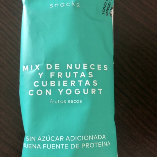 Ореховая смесь с сухофруктами