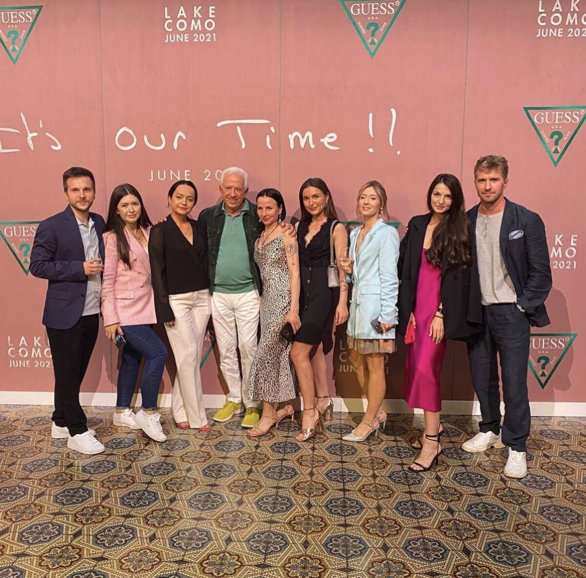 Line opening Guess SS22, Villa Erba, озеро Комо