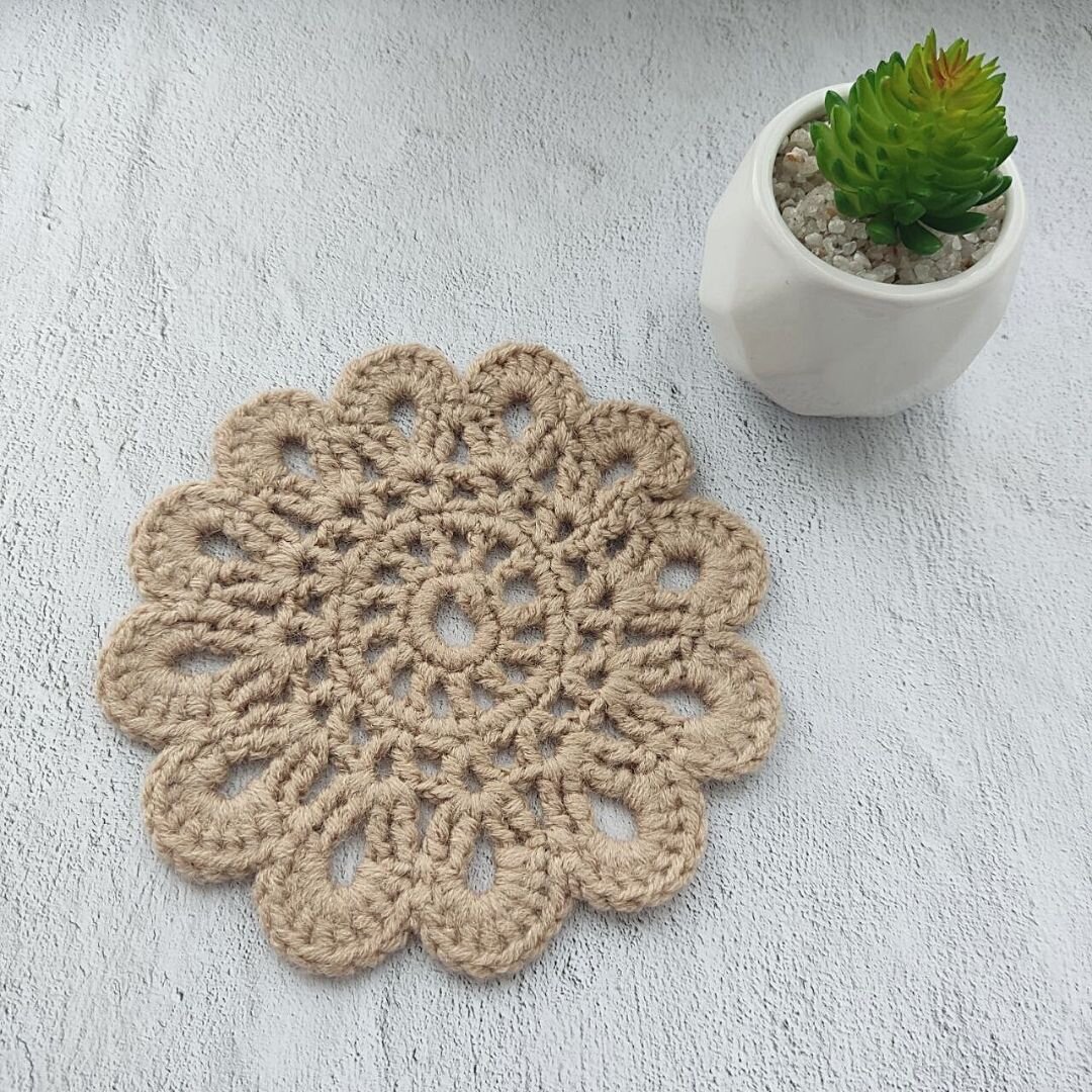 Ажурная салфетка