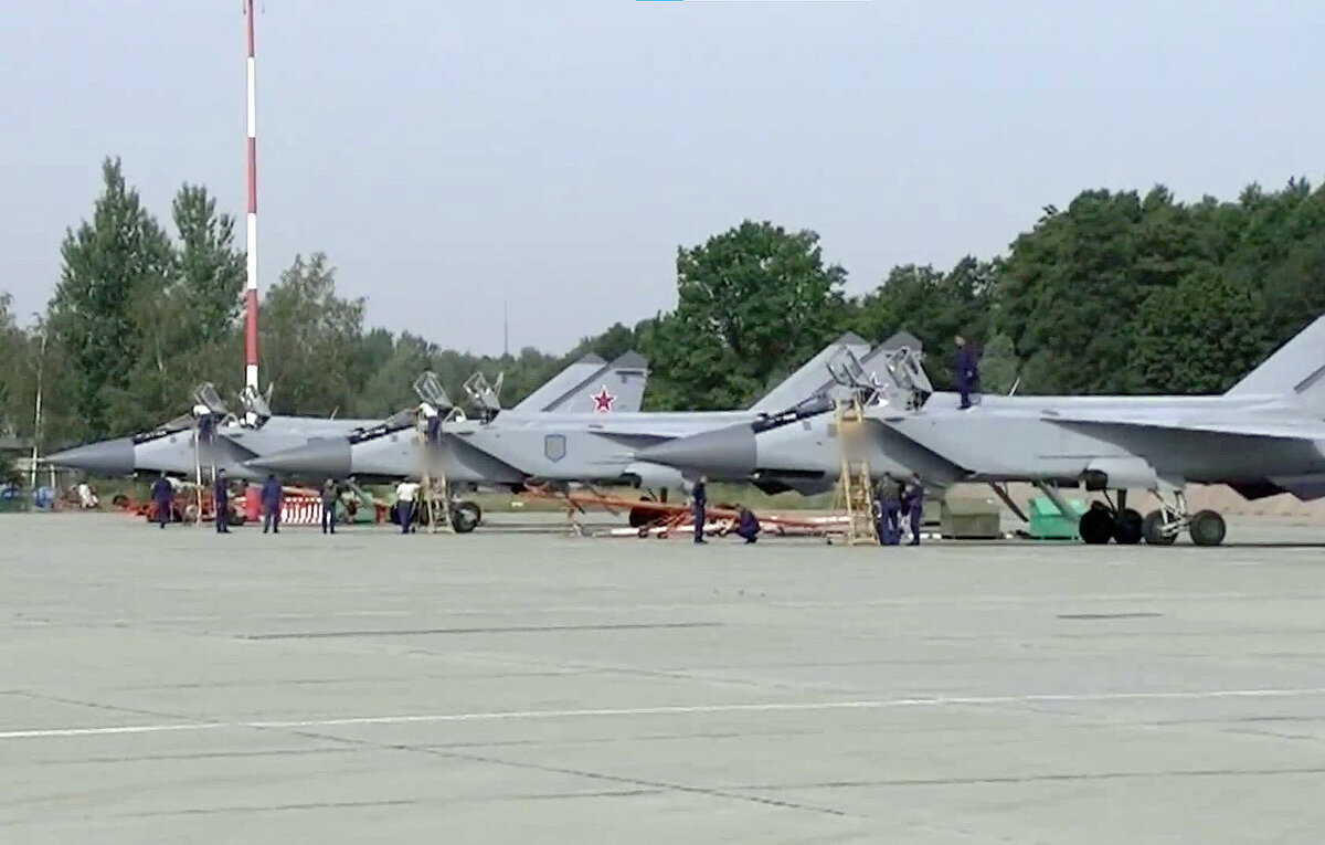    Истребители МиГ-31К  Минобороны России