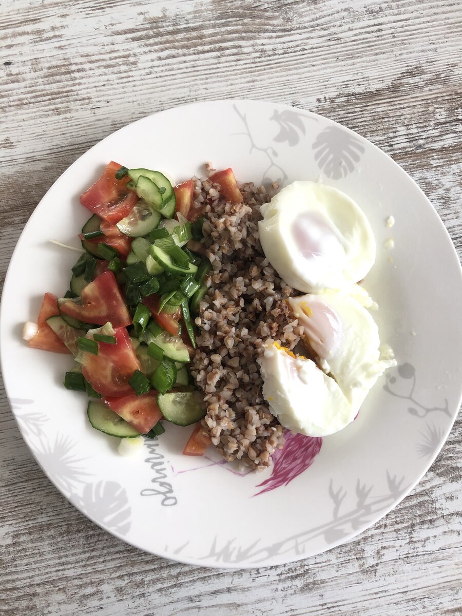 Сытный завтрак