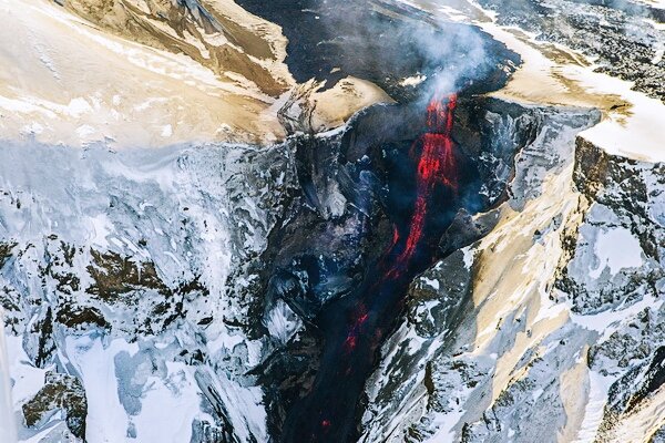 Вулкан Эйяфьятлайокудль.