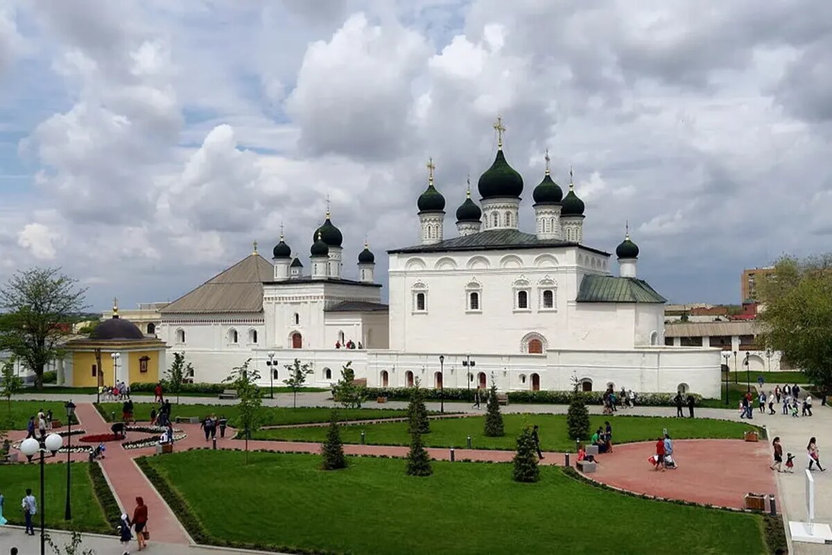 Город Астрахань Троицкий собор