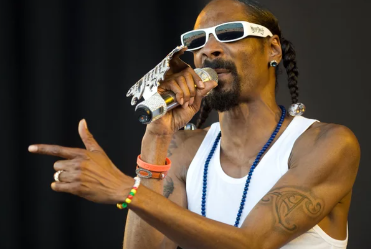 Брелок на ключи подарок со смыслом Snoop Dogg тату