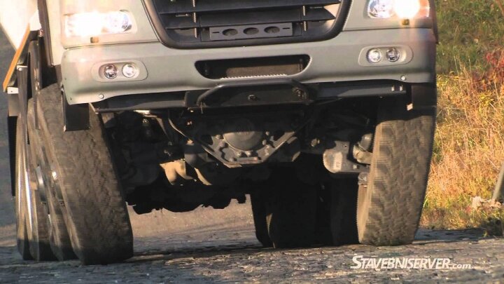 Тяжелый грузовик Tatra с положительным развалом колес