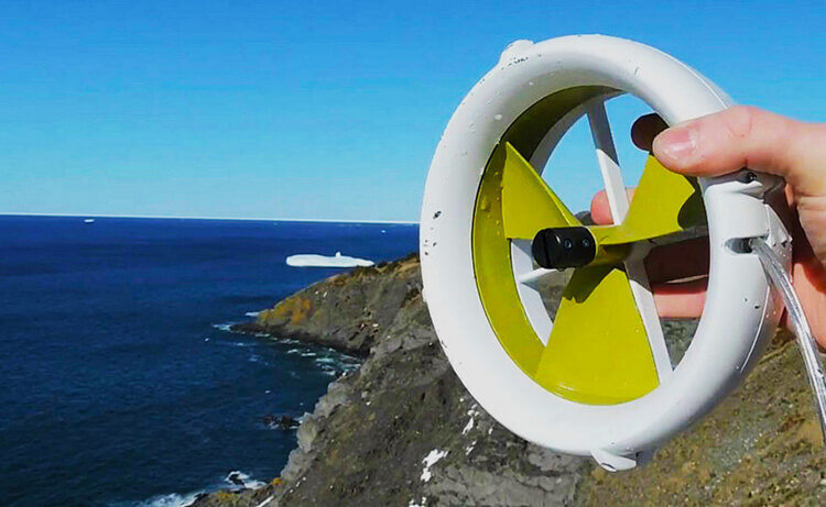 а может помочь и ветер..