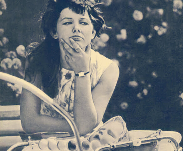 Раньше женщина могла быть с ребёнком совершенно недолго