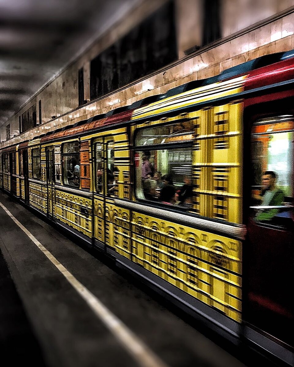 Вагон метро 