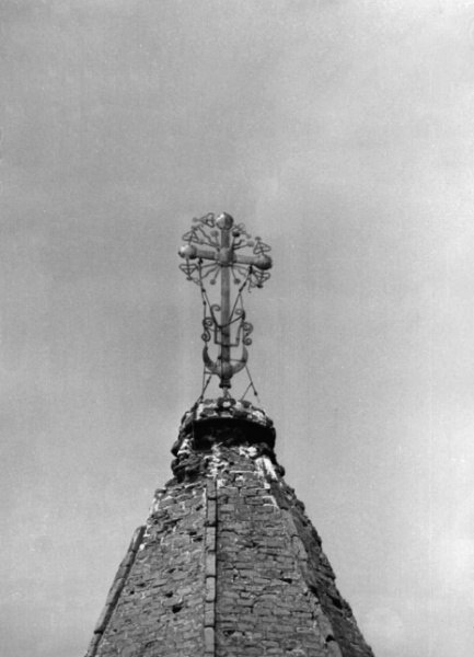 Крест, венчавший шатёр. Середина 1970-х гг.