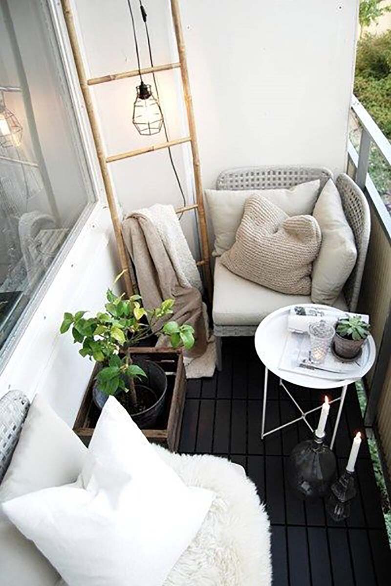 Маленький балкон — очаровательный и уютный дизайн (88 фото)