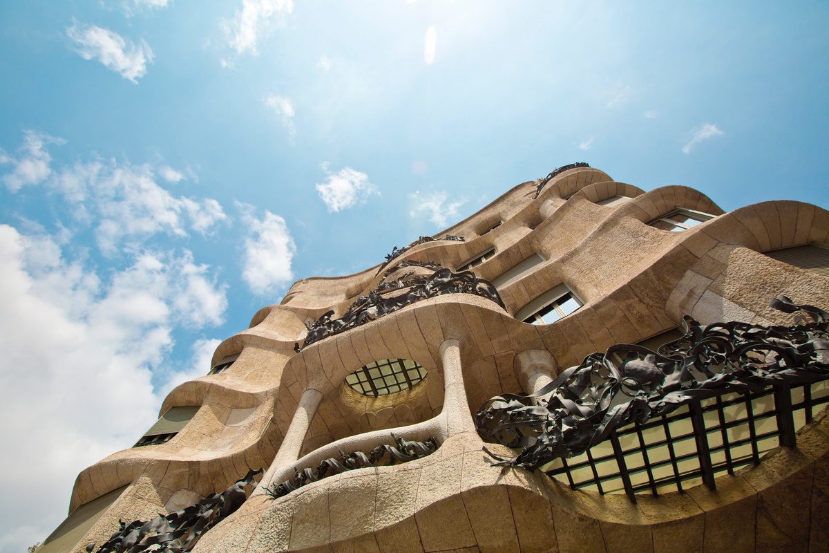 Casa Milà. Источник — Pexels.com