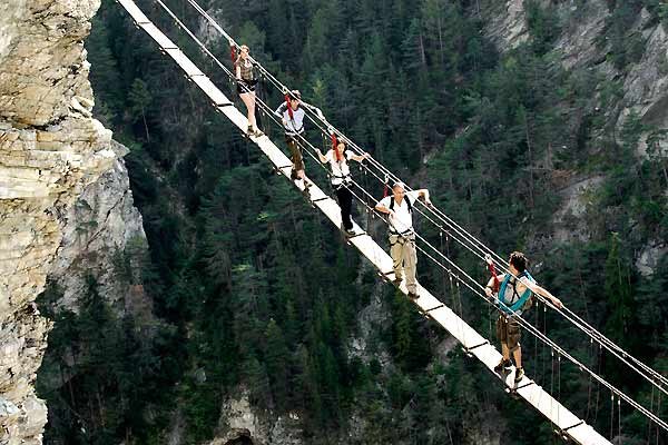 Кадр из фильма «Головокружение» (2009)