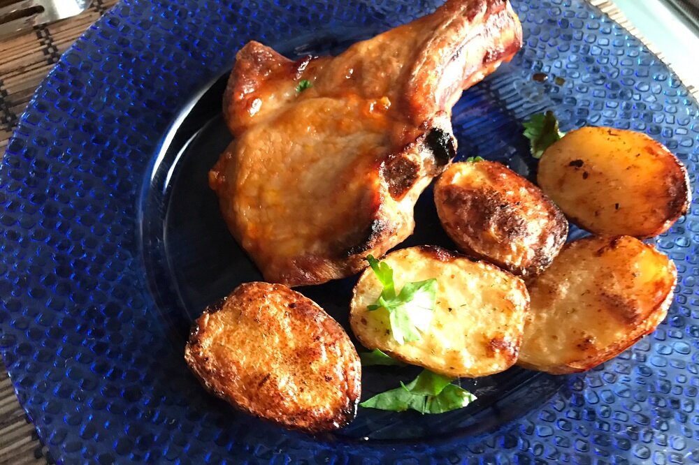 Свинина запеченная в духовке с картофелем