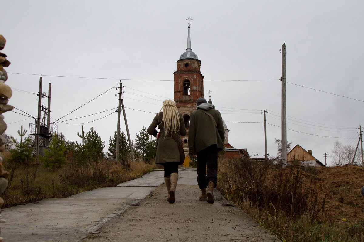 Жить вики. Жить фильм Сигарева. Жить 2012 Сигарев. Василий Сигарев жить. Жить фильм Василий Сигарев.