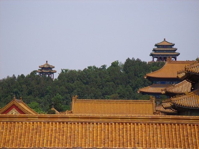 https://cdn.pixabay.com/photo/2015/04/30/07/20/china-746568_640.jpg