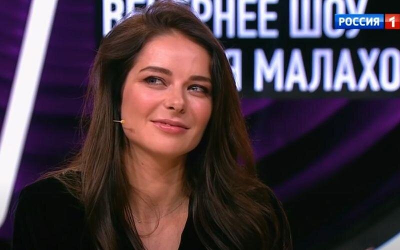 Марина Александрова. Кадр "Вечернее шоу" у Малахова. ВГТРК