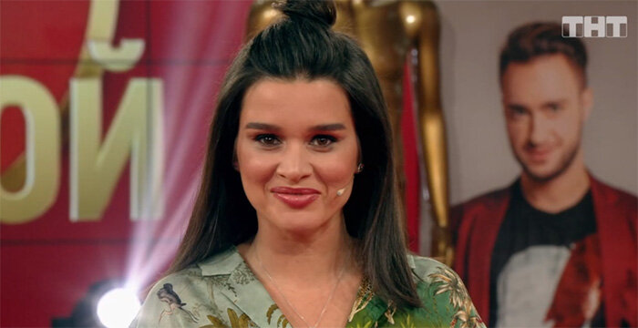 Фото Ксении во время съемок шоу "Бородина против Бузовой"