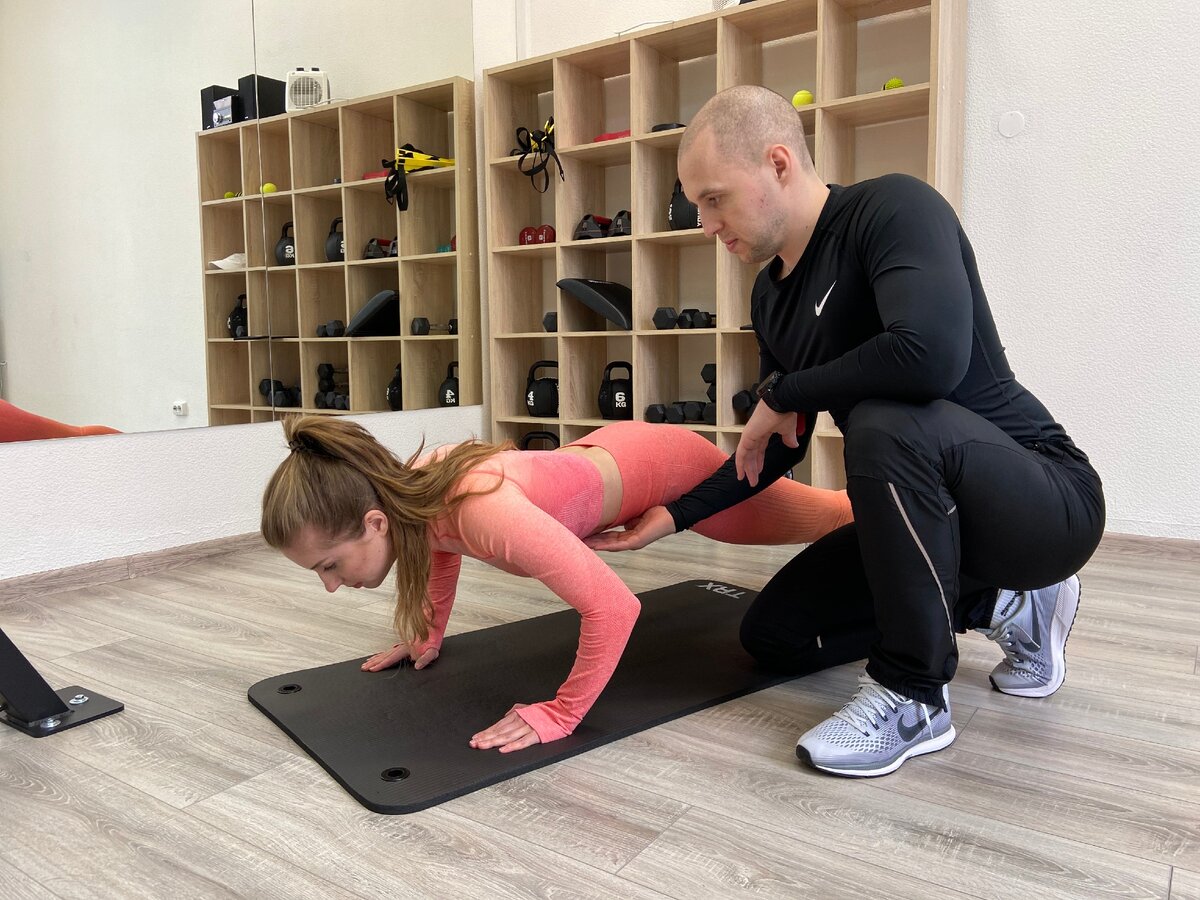 Обучение классическим отжиманиям