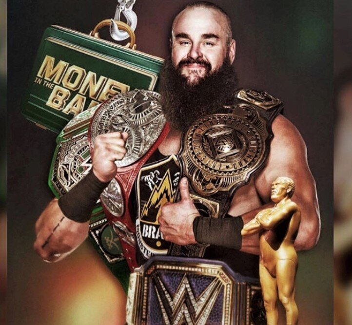Чемпион Вселенной WWE Брон Строумэн