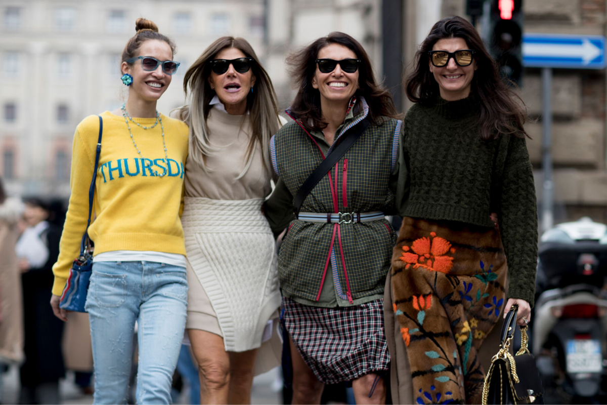 уличная мода италии. итальянские модницы. римские приключения 2021. итальянские женщины обычные в жизни. итальянки на улицах.