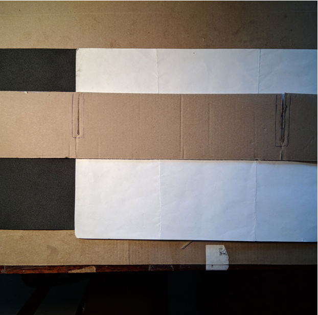 Прямоугольная деталь с двумя надрезами по бокам