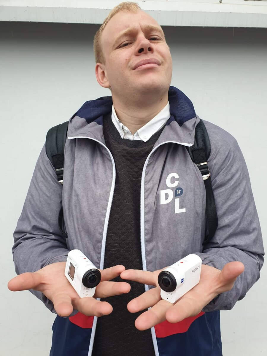 Мы с  Александр около года пишем разные приколы, вайны, проекты, и заметили, что у нас накопилось много идей для реально классных проектов, которые никто не берет потому ,что "замариваться надо"..