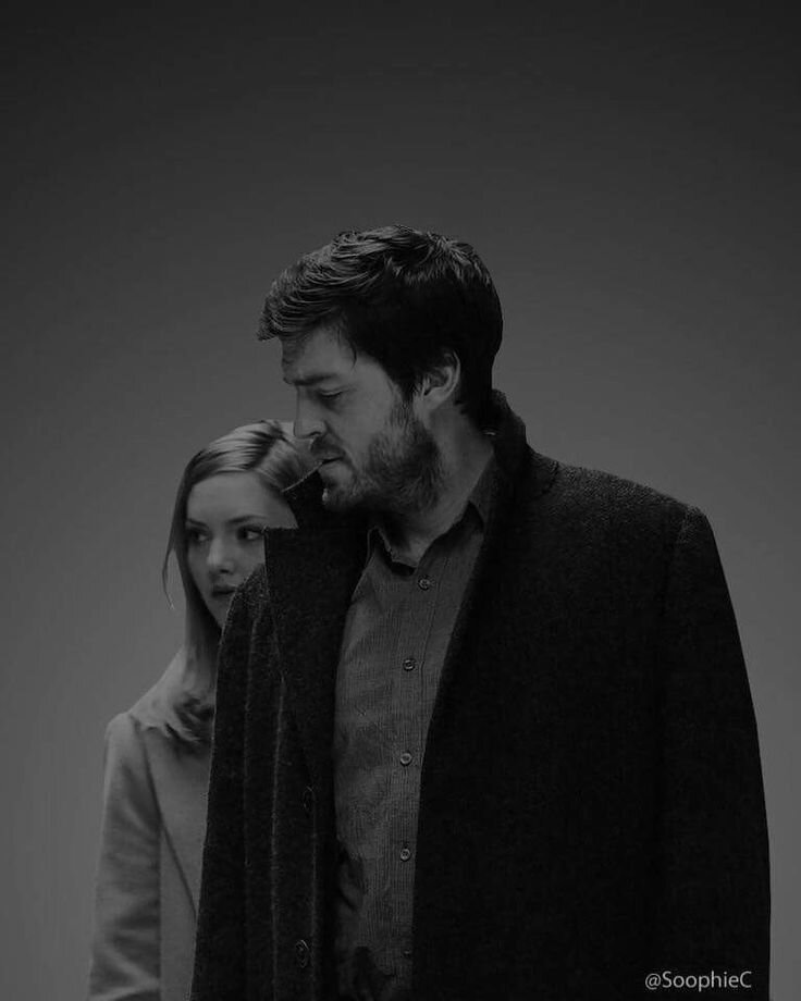 Корморан Страйк (Том Бёрк) и Робин Эллакотт (Холидей Грейнджер)