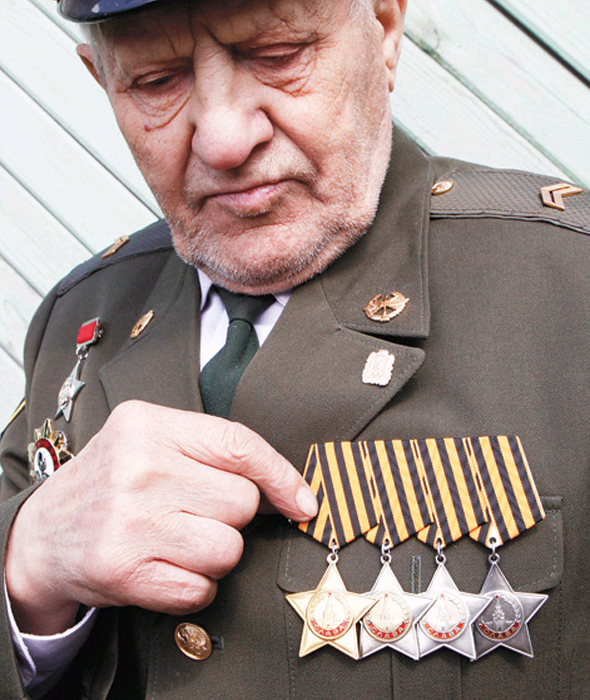 Кавалеры наград. Николай Евгеньевич Литвиненко. Литвиненко Николай Евгеньевич полный кавалер ордена славы. Кавалер 4 орденов славы Литвиненко. Полный кавалер ордена славы.