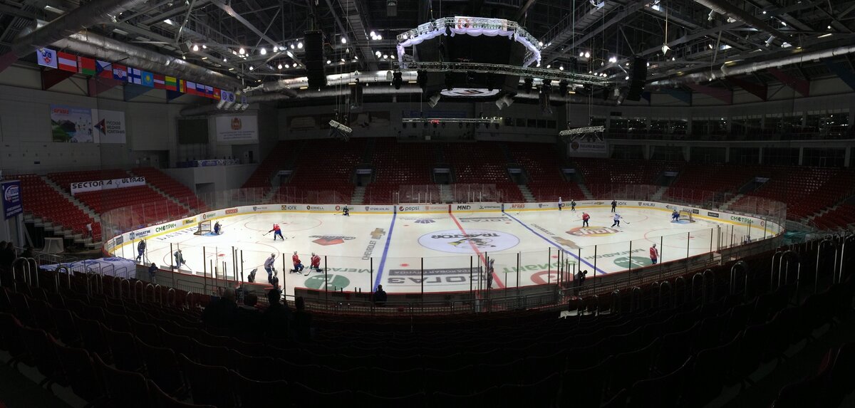 Фото автора статьи. "Хоккей и коронавирус"