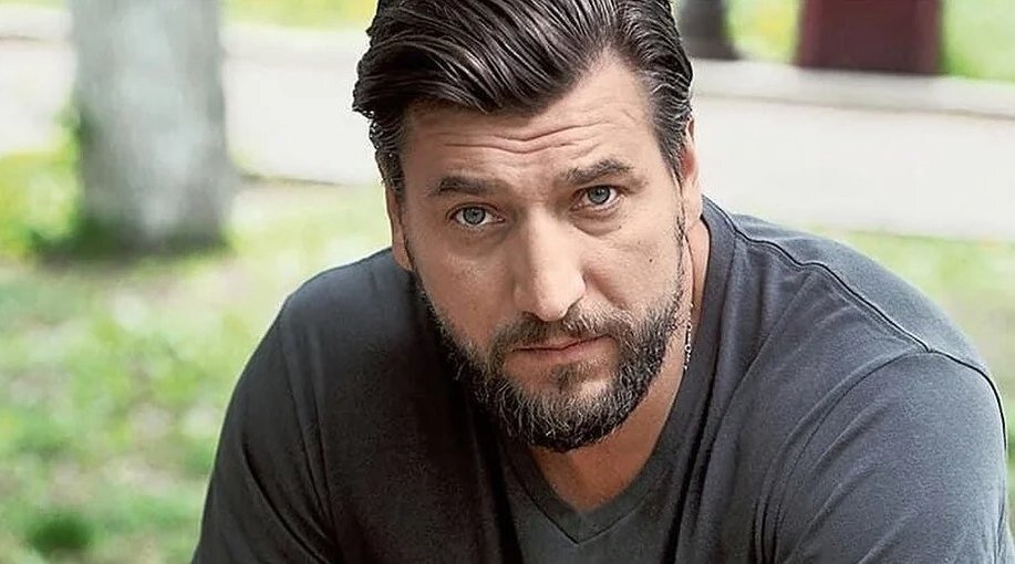 Александр Устюгов, весы