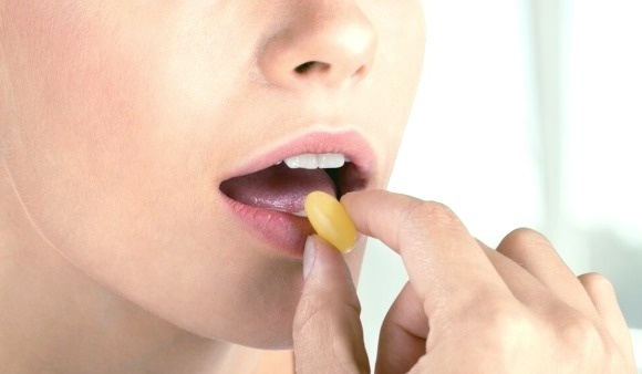 симптомы при боли в горле, аллергические реакции в горле, медицина