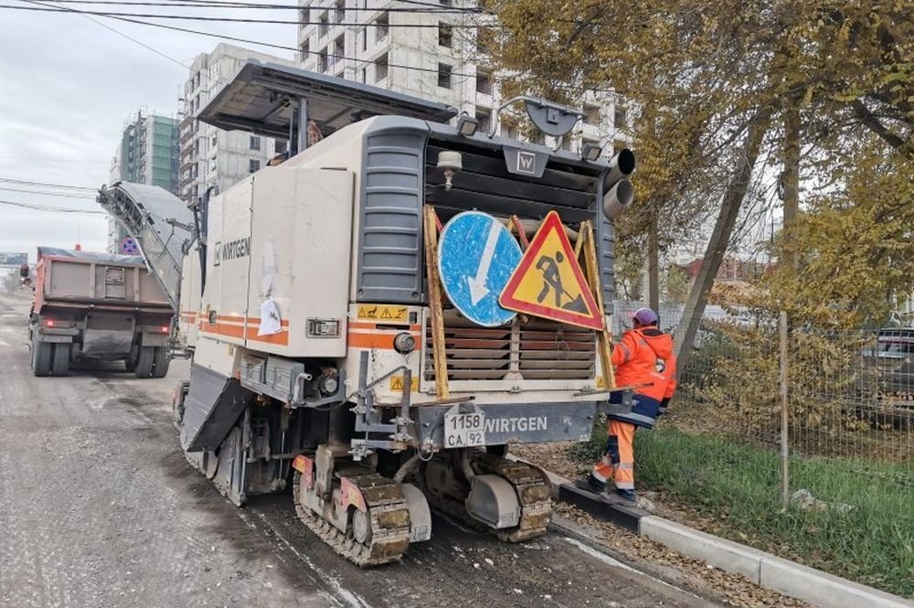 Дорожные работы на улице Фадеева в Севастополе. Фото: sev.gov.ru