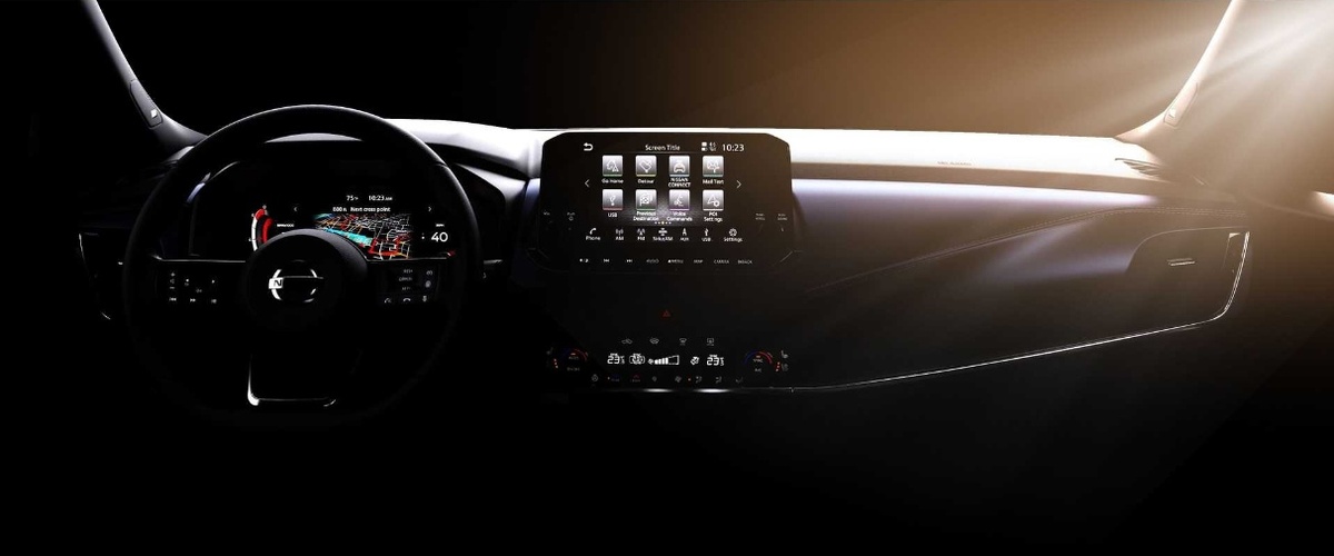 На фото видна новая 12,3-дюймовая приборная панель, а также новый 9-дюймовый сенсорный дисплей с поддержкой Apple CarPlay и Android Auto.